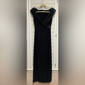 Lauren Ralph Lauren Black Off-the-Shoulder Gown - Size 4